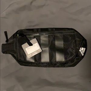 Adidas team toiletry kit. New, with tags. Black.
